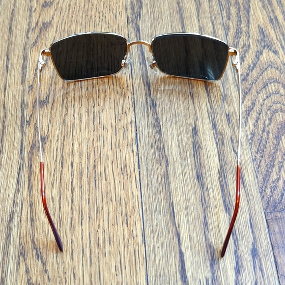 Vintage Vogue Florence Sunglasses Made in Italy Gold Frame VO3129-S - Picture 3 of 8